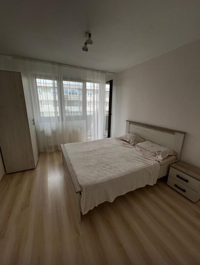 Apartamento Apartament Centru Râmnicu Vâlcea Exterior foto